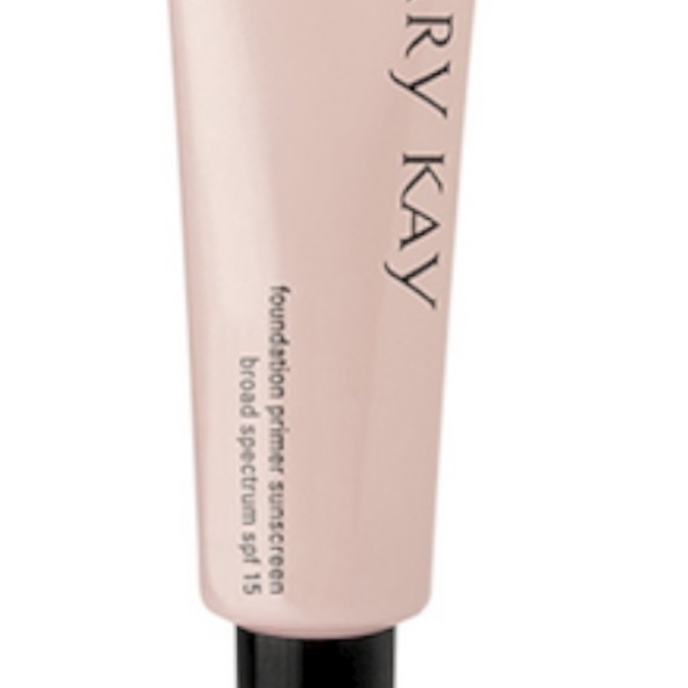 Mary Kay  Foundation Primer Sunscreen Broad Spectrum SPF 15